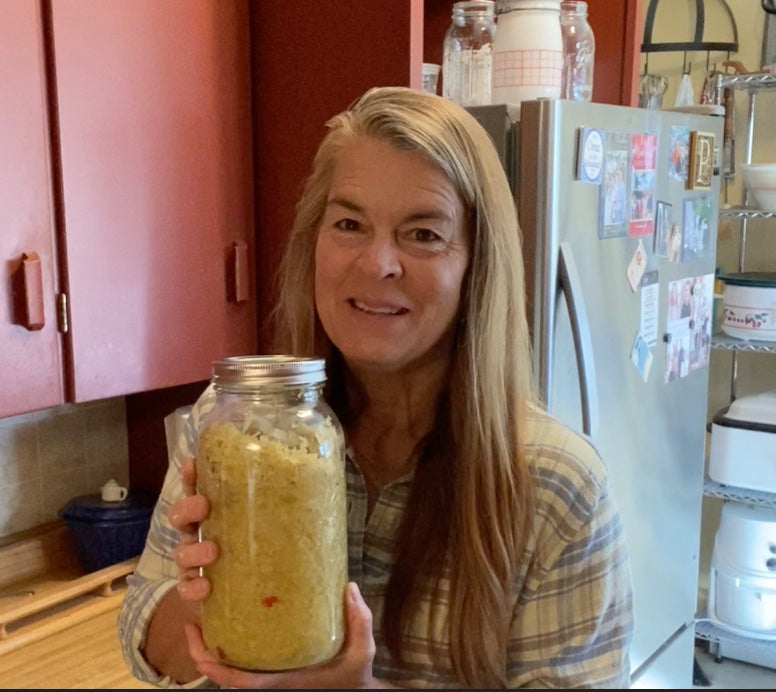 How to make homemade sauerkraut-- quick and easy fermenting!